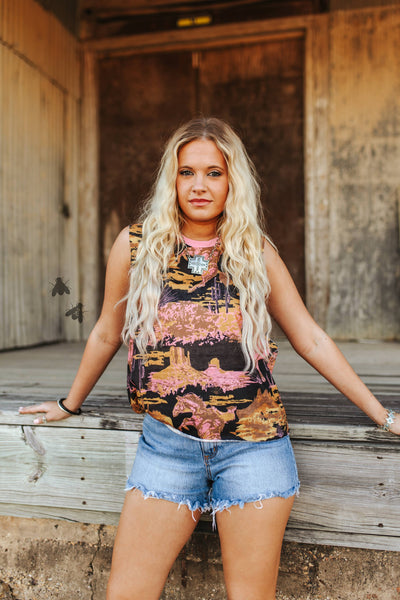 Tizzy Tank in Desert