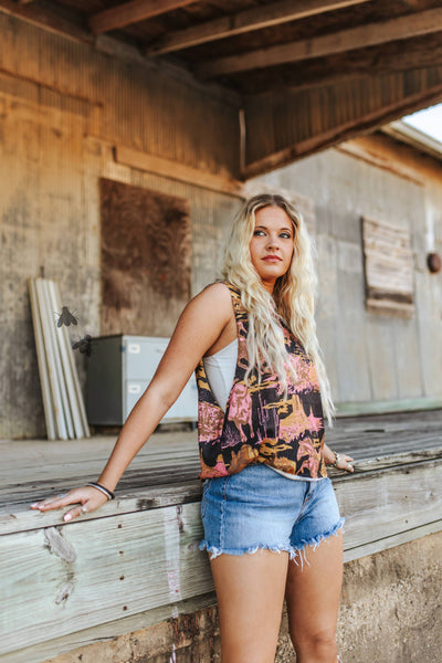 Tizzy Tank in Desert