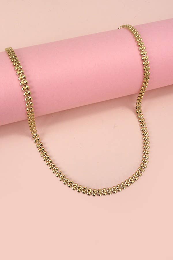 Leaf Chain Necklace in Gold