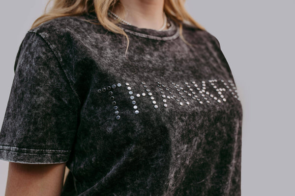 Thankful Acid Washed Studs SL Tee - Charcoal