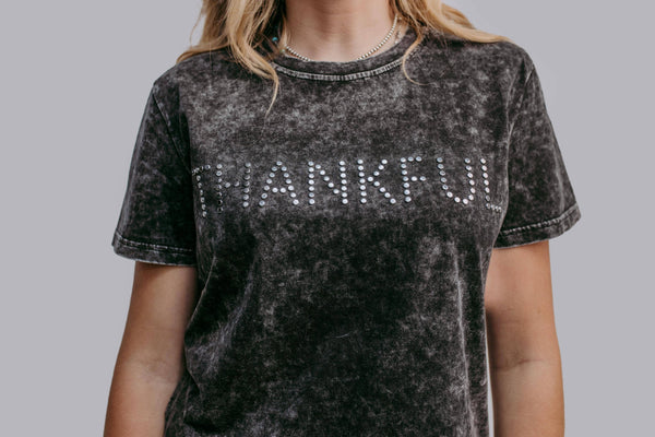 Thankful Acid Washed Studs SL Tee - Charcoal