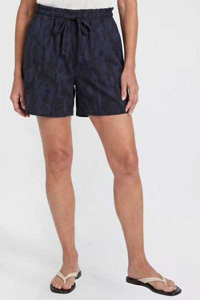 Resort Wear Shorts with Pockets in Black