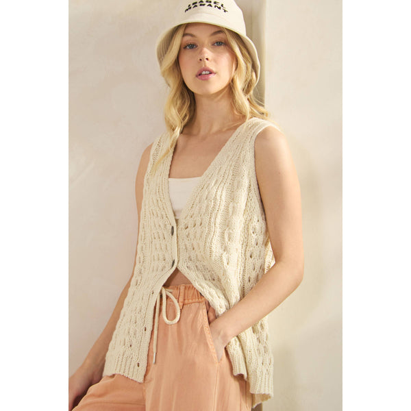 Fisherman Sweater Vest in Cream