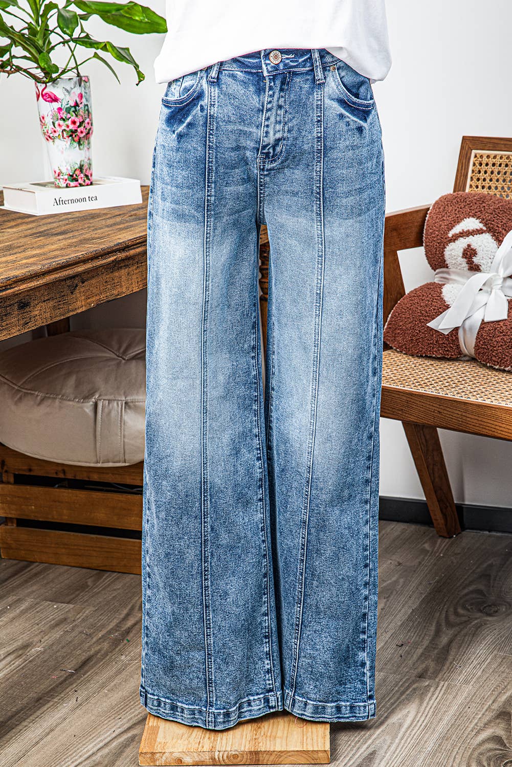 Seamed Wide Leg High Waist Jeans