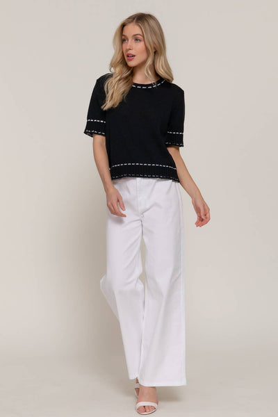 Short Sleeve Sweater with Contrast Color Stitch in Black