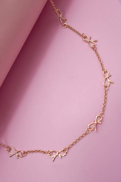 Cutout Bow Necklace in Gold