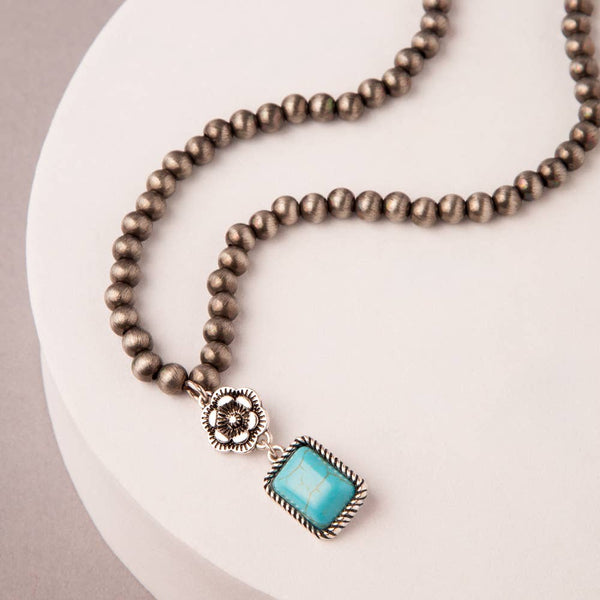 Western Floral Jeweled Pearl Beaded Necklace