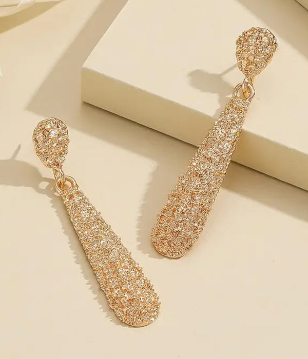 Long droplet earring