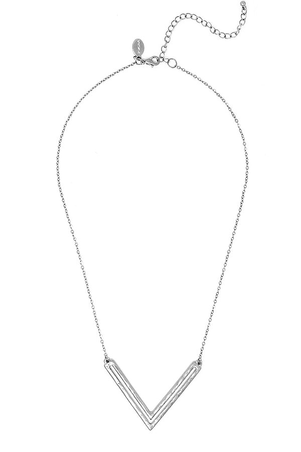 Chevron Pendant Necklace in Silver
